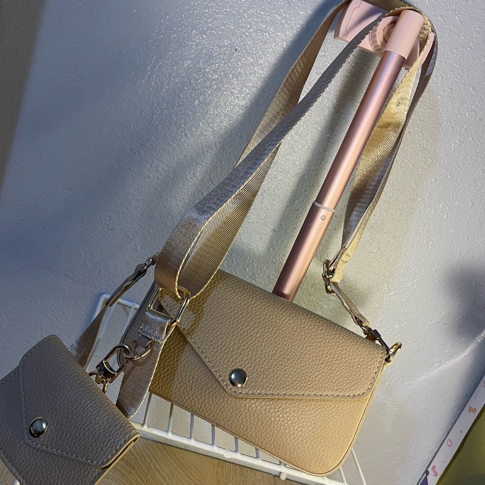Elegant Tan Crossbody Bag Set